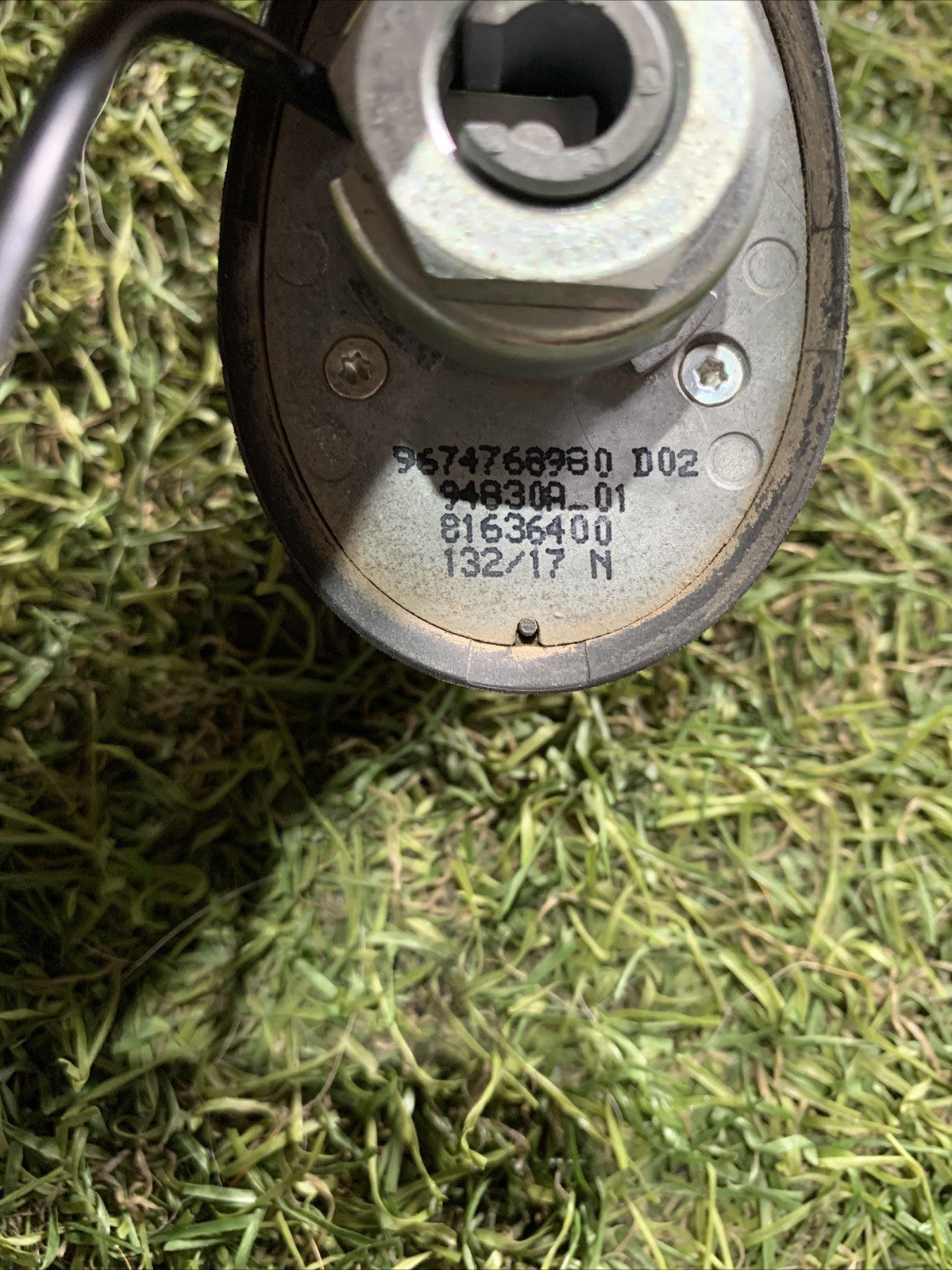 Base Antenna Tetto Peugeot 208 2017 9674768980