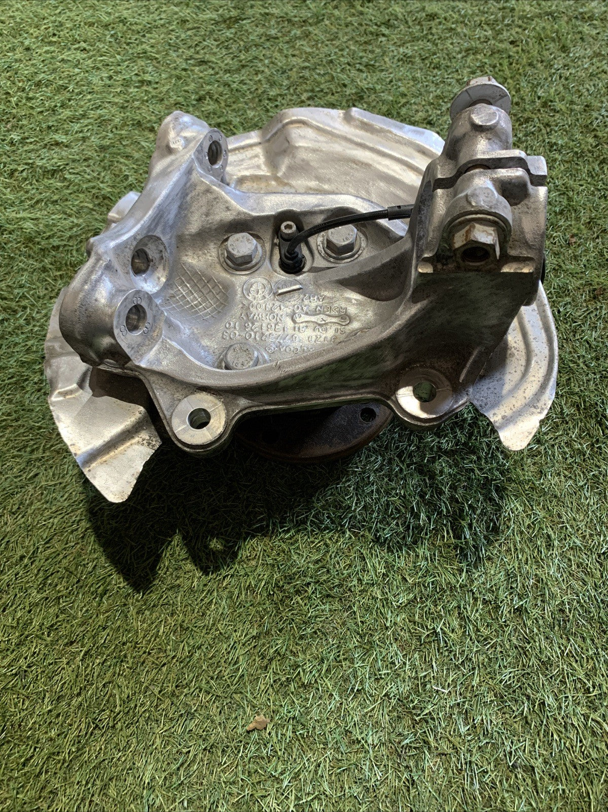 MOZZO MONTANTE FUSELLO ANTERIORE DESTRO BMW SERIE 1 E87 2.0 2006 6773210-03