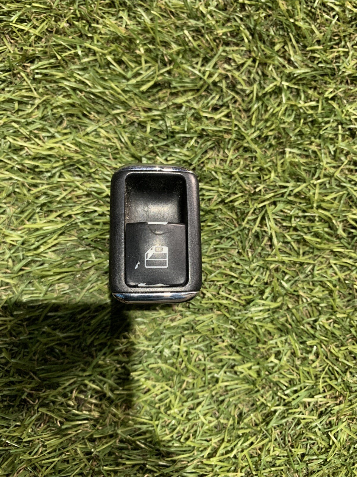 Pulsante Alzavetro Mercedes Classe C220 W204 A2048700451