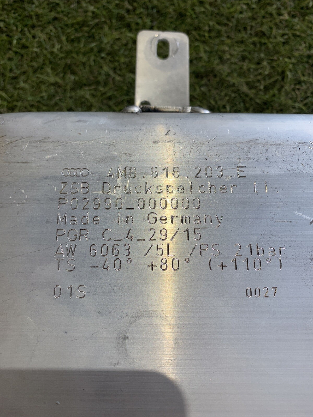 Accumulatore Di Pressione Ammortizzatori Audi Q7 2016 3.0 Diesel 4M0616203E