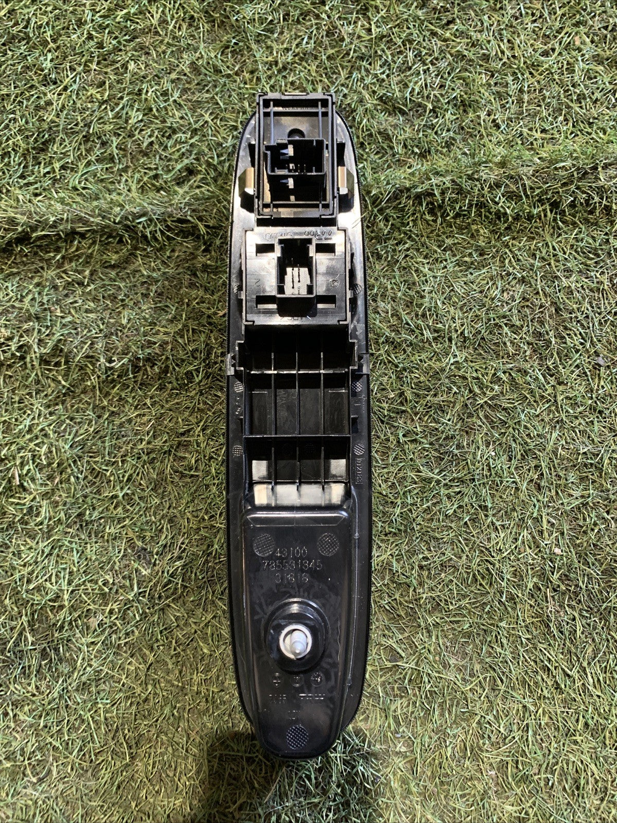 PULSANTIERA ANTERIORE SINISTRA PER LANCIA Ypsilon 4° Serie 735531345 (11>23)