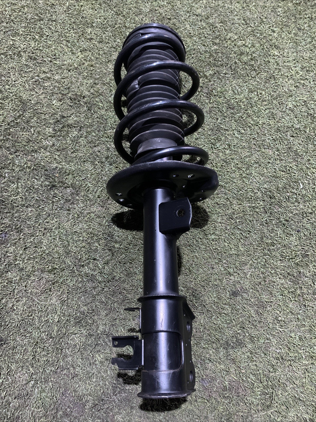 Ammortizzatore Anteriore Destro Opel Corsa E 22283525 1.4 Benzina Non Originale