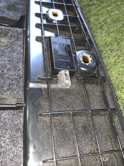 VANO PORTAOGGETTI AUDI Q7 Serie (4MB) 4M1857035D 2016