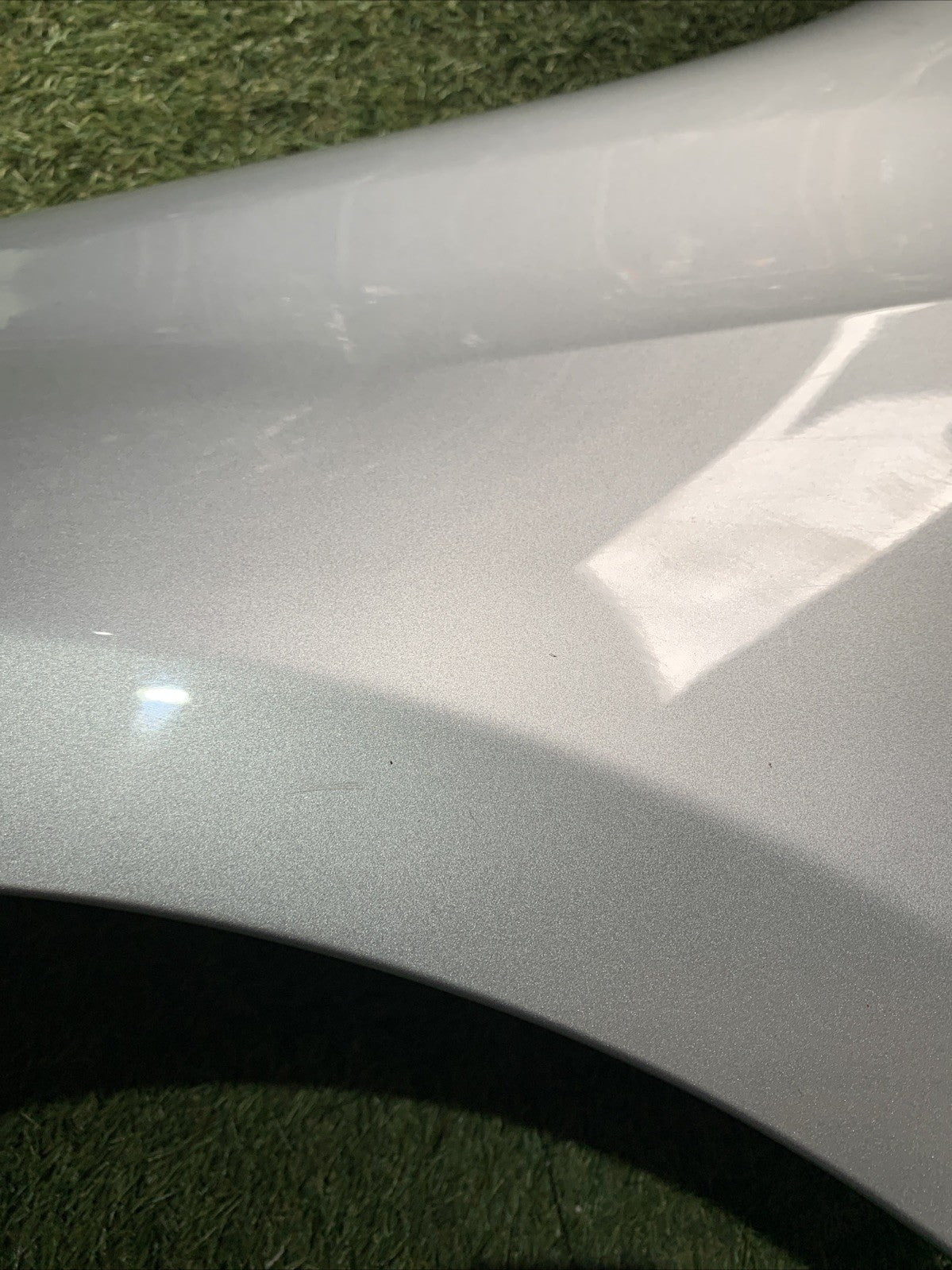 PARAFANGO ANTERIORE SINISTRO PER VOLKSWAGEN Golf 6 Berlina (08 12)