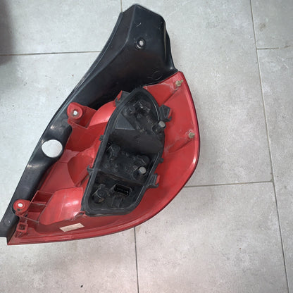 Fanale stop posteriore SX Renault Clio III Dal 2005 al 2009 Cod 89035079