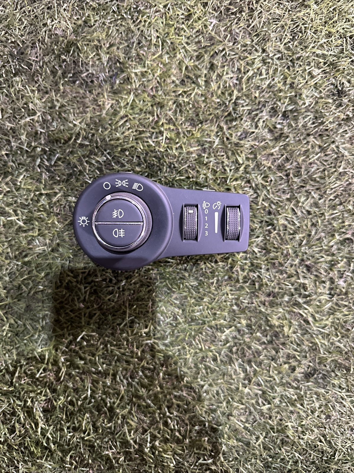 INTERRUTTORE COMANDO LUCI FIAT 500 X Serie 07356582960 2020