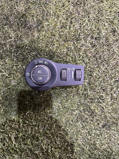 INTERRUTTORE COMANDO LUCI FIAT 500 X Serie 07356582960 2020