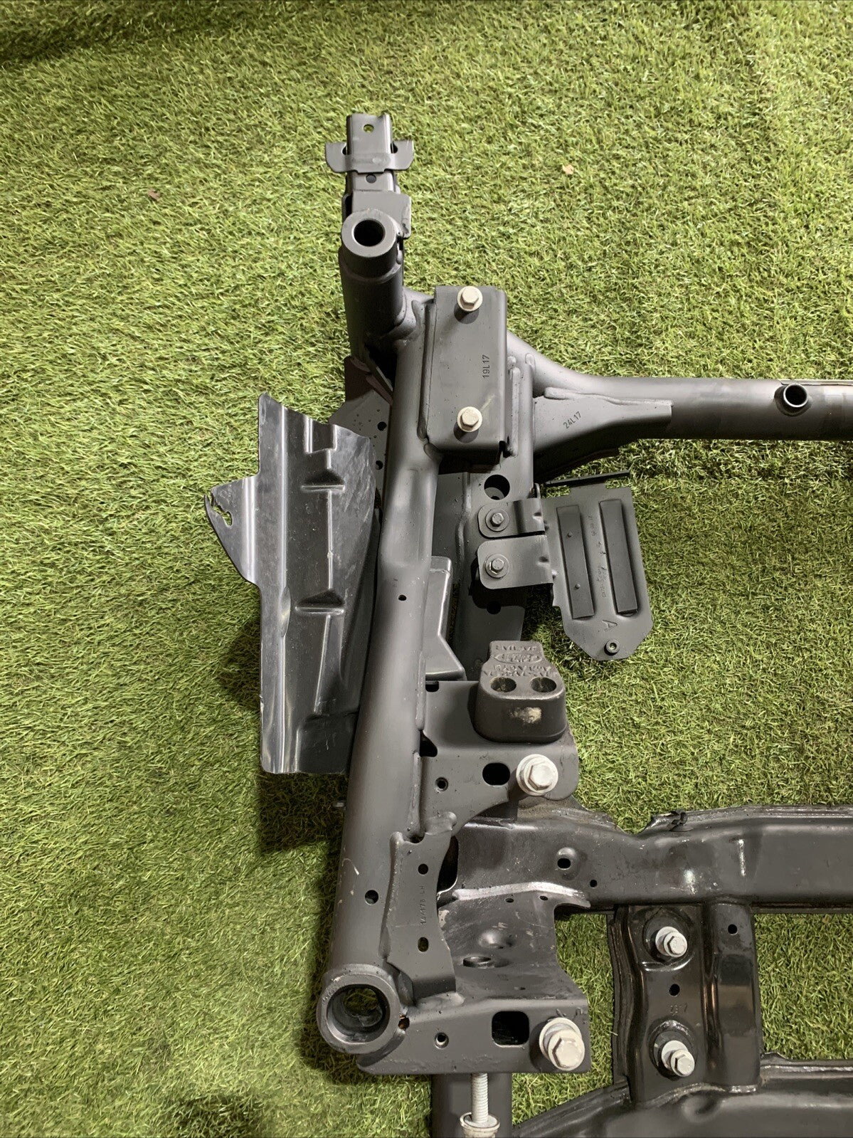 HK83-5C145-AG CULLA MOTORE ASSALE ANTERIORE LAND ROVER RANGE ROVER VELAR 2020