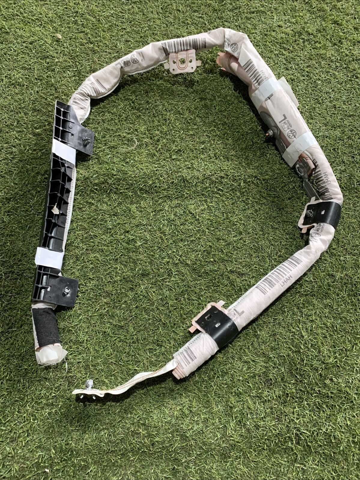 AIRBAG A TENDINA LATO SINISTRO PER VOLKSWAGEN Taigo Serie 2G4880741H (21>)