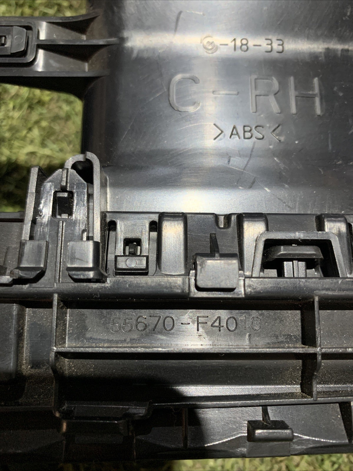 55670F4010 Bocchetta aria cruscotto centrale TOYOTA CHR 1.8B IBRIDA 2017