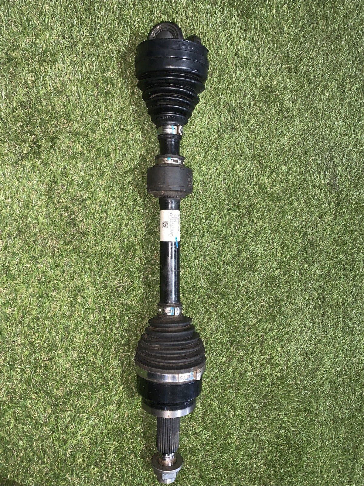 Semiasse Anteriore Sinistro Kia Sportage 2023 1.6 Benzina Hybrid 49500N7090