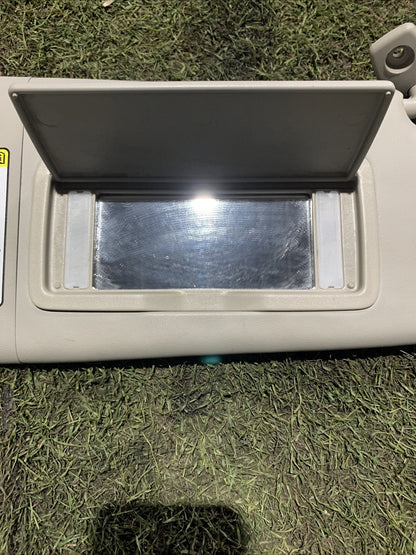 010440018 ALETTA PARASOLE DESTRA CON ILLUMINAZIONE OPEL MERIVA B ANNO 2010