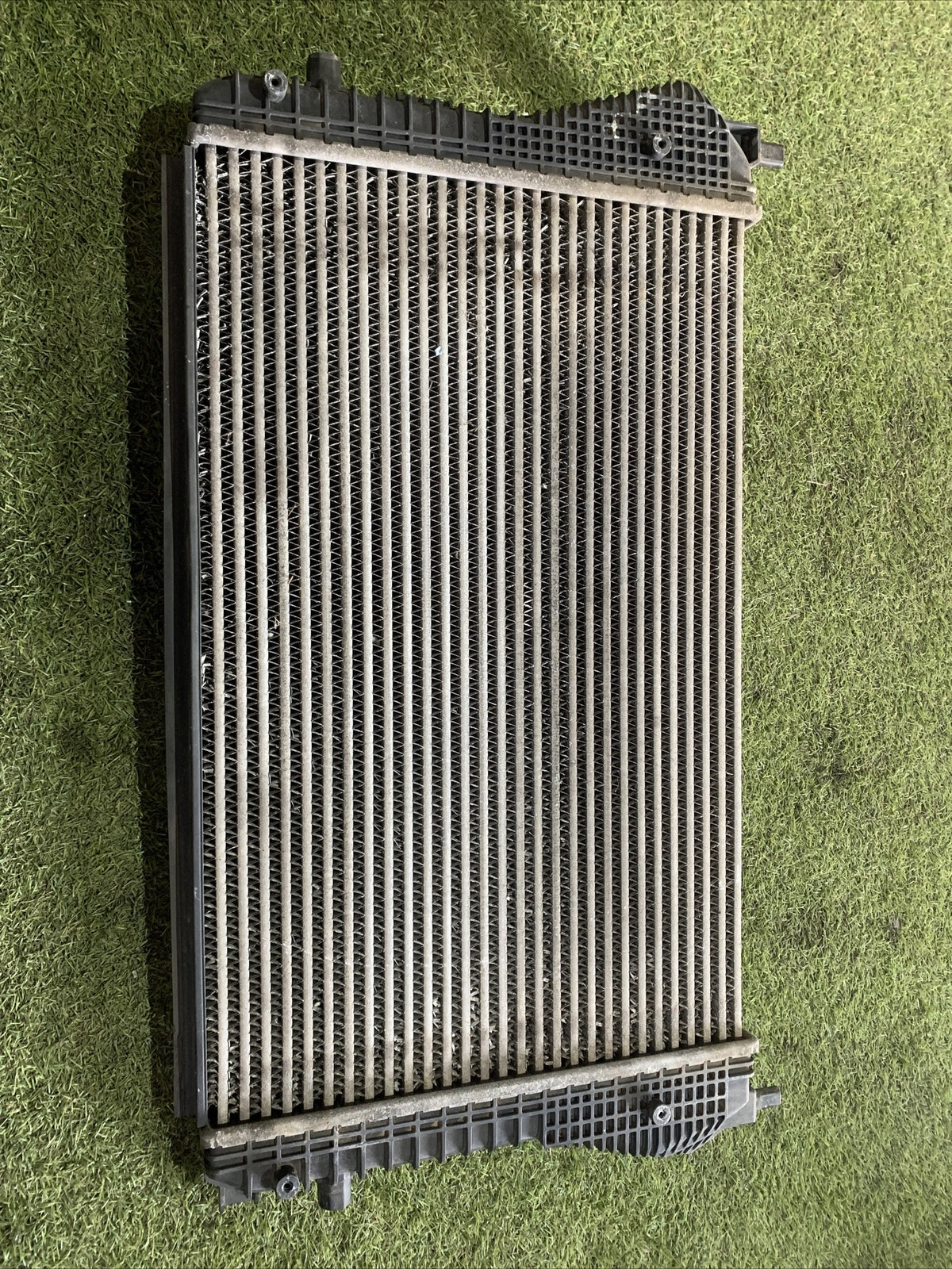 1K0145803AF RADIATORE INTERCOOLER SCAMBIATORE ARIA/ARIA VOLKSWAGEN GOLF 6 1.6 D 