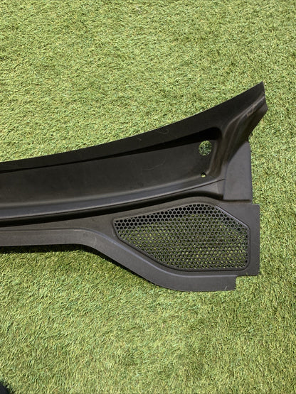 GRIGLIA GOCCIOLATOIO ANT. PER AUDI Q2 Serie (GAB) 81B819403 (16>)