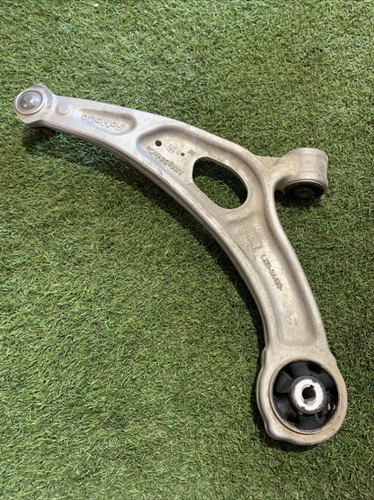 Braccio Oscillante Anteriore Destro Ford Kuga 2022 2.5 Hybrid LX61-3A423