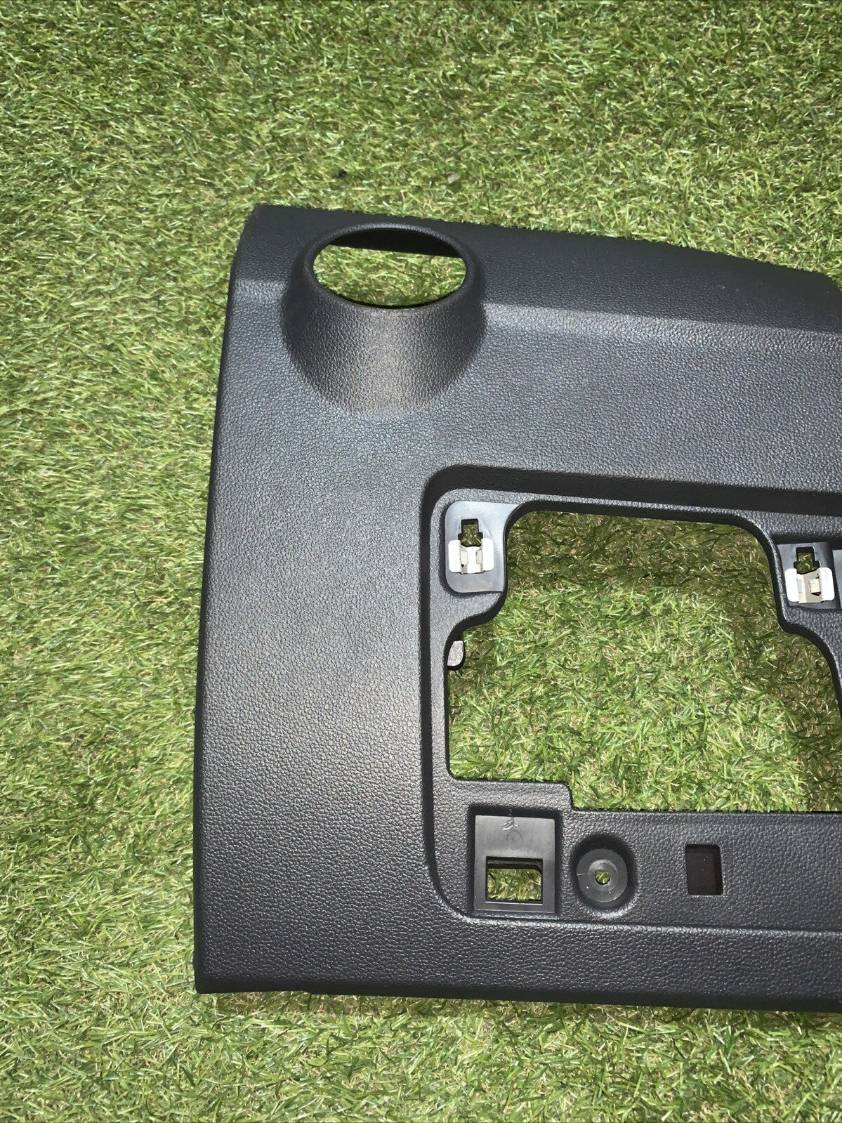 Modanatura Rivestimento Lato Guida Volkswagen T - Roc ( 2018 ) cod : 2GA858365