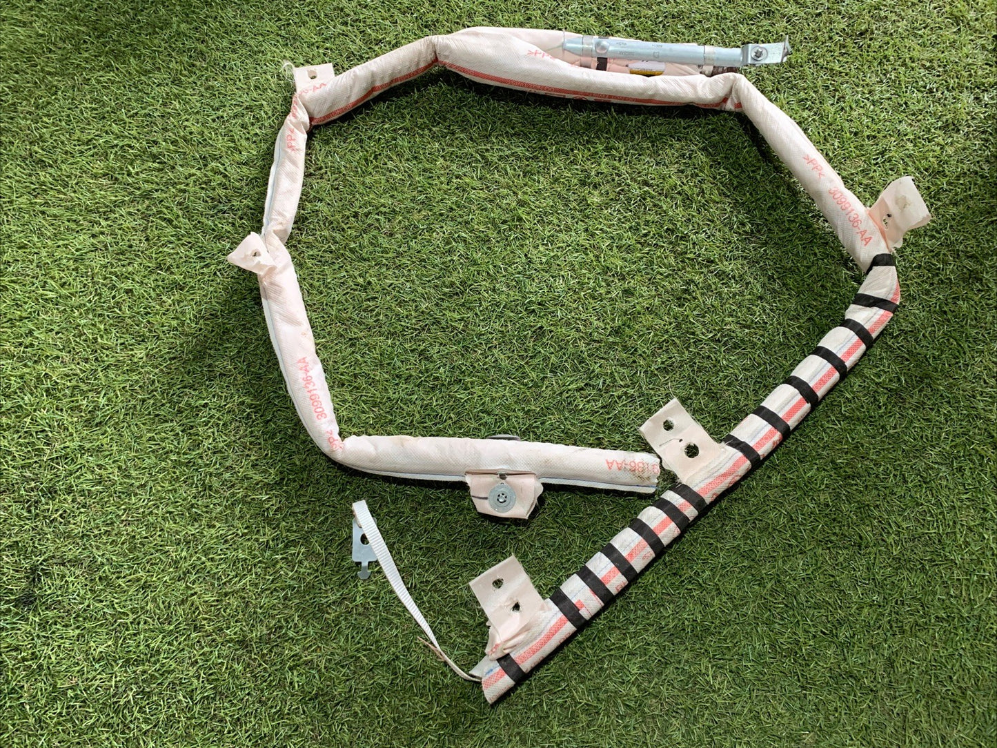 AIRBAG A TENDINA LATERALE  Dx PASSEGGERO JAGUAR E-Pace Serie J9C3-14K159AC (2)