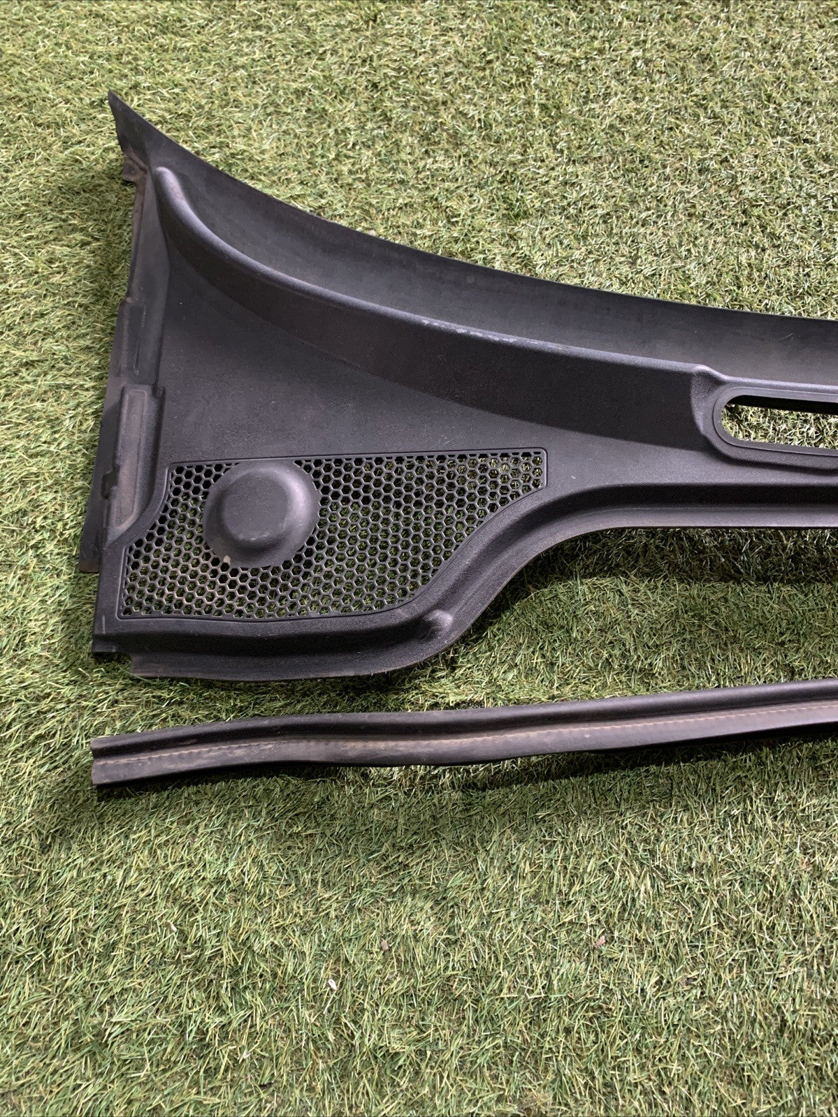 Griglia Gocciolatoio Anteriore Audi A3 8P 2008 8P1819415E