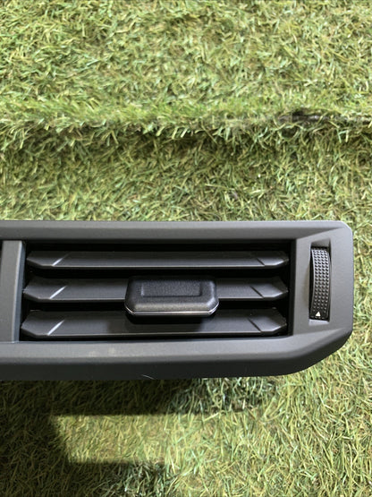 BOCCHETTA ARIA CRUSCOTTO CENTRALE VOLKSWAGEN POLO 2024 2G0819728GQVQ