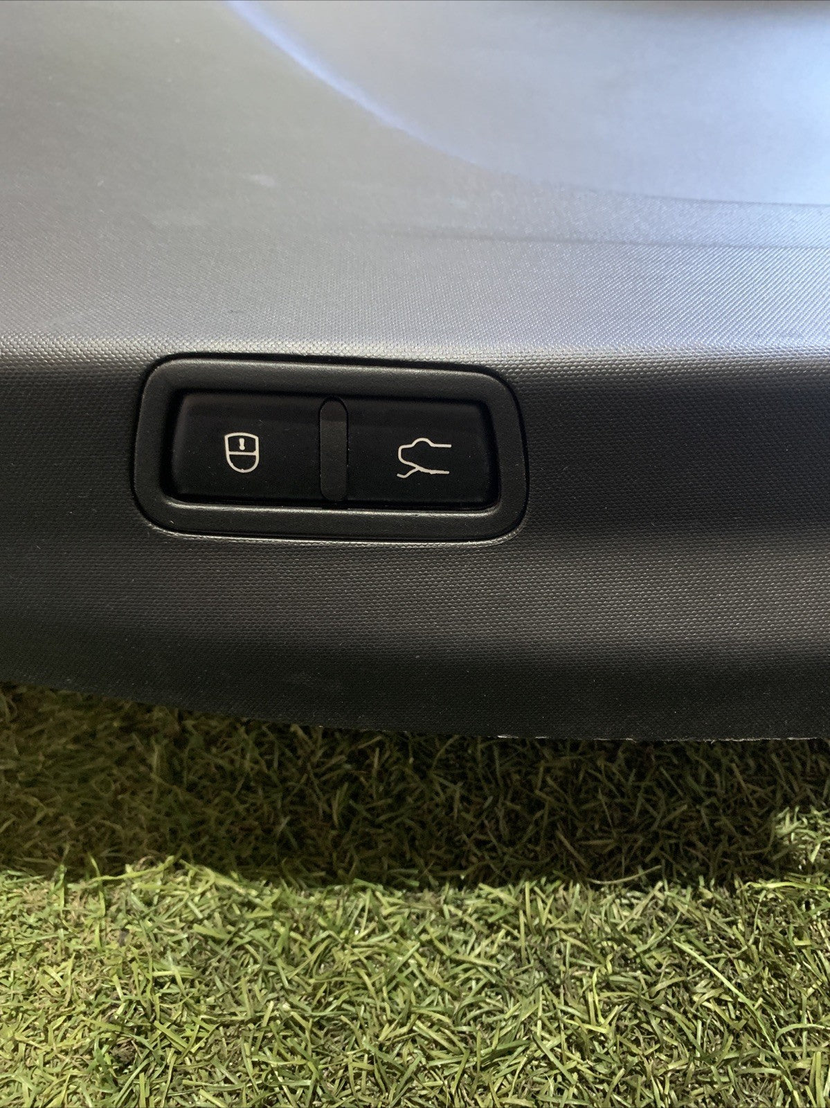 1561303030 COPERTURA RIVESTIMENTO PORTELLONE ALFA ROMEO STELVIO 2017> BX51