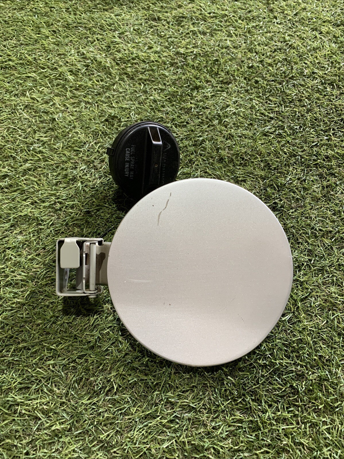 SPORTELLINO TAPPO SERBATOIO CARBURANTE FIAT SEDICI 1.9 DIESEL