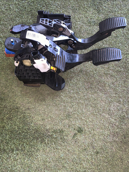 PEDALIERA FRENO FRIZIONE FIAT TIPO 1.6 ANNO 2019 CODICE 2583561045