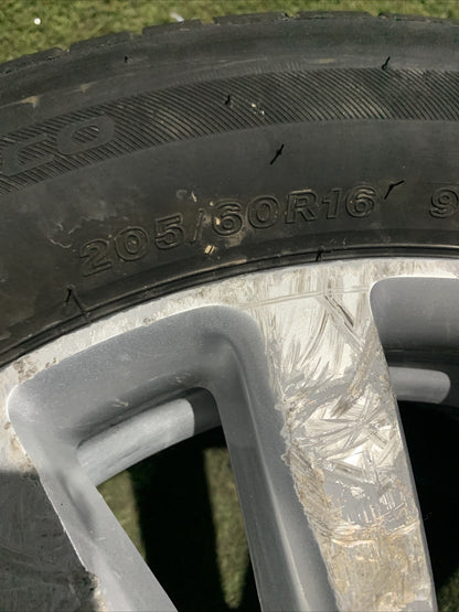 Cerchio In Lega Da 16 Con Gomma Fiat 500L 735585995 (2)