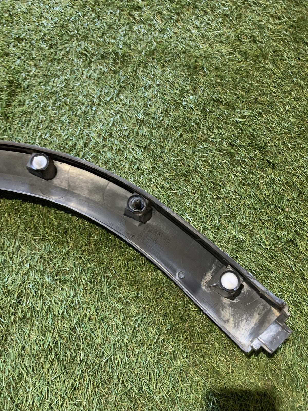 MODANATURA ARCO RUOTA POSTERIORE SX VOLKSWAGEN T-Roc Serie 2GA854819E (2)