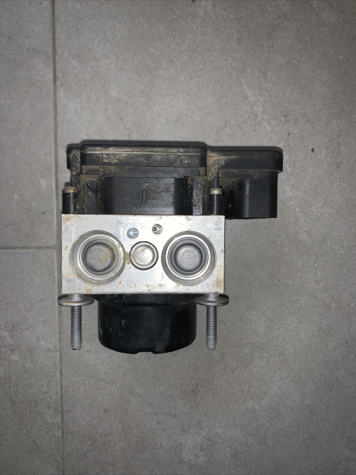 895410D170 POMPA CENTRALINA ABS TOYOTA YARIS 3 III (P13)(2010 IN POI) 1.5 Hybrid