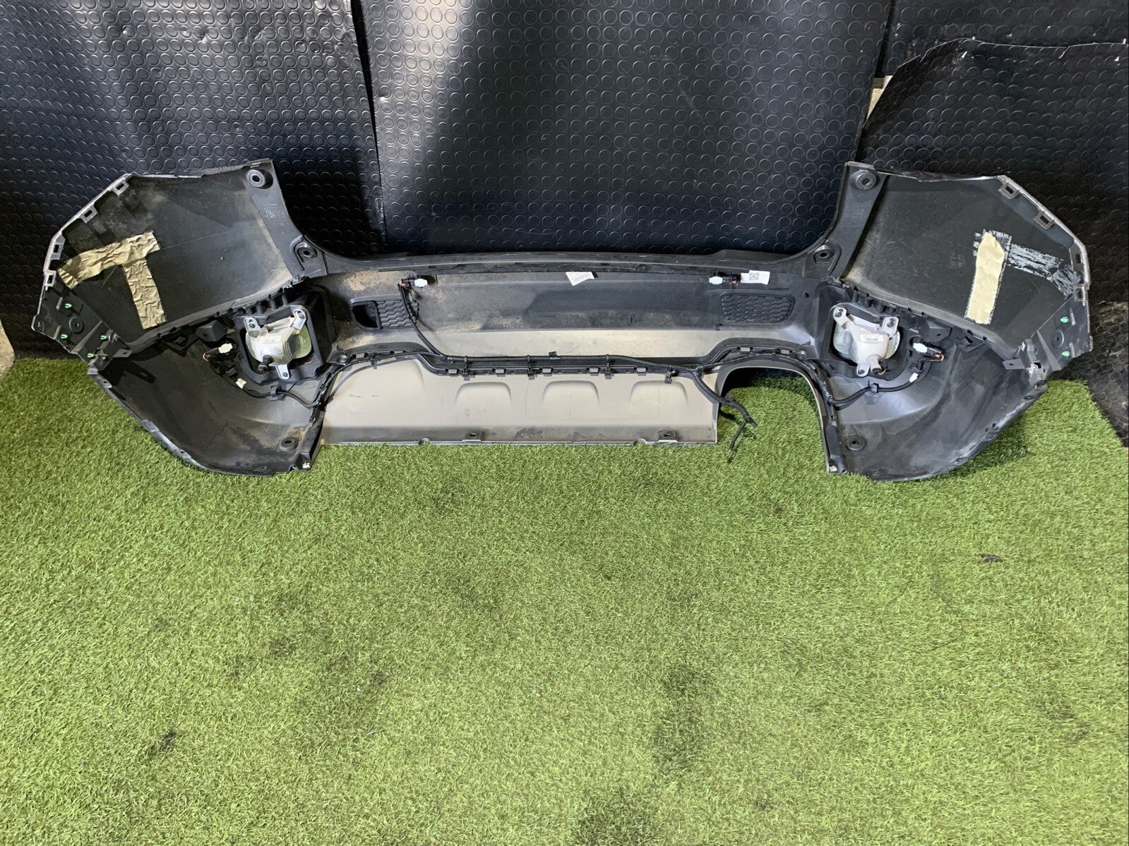 PARAURTI POSTERIORE CON SENSORI DI PARCHEGGIO JEEP RENEGADE 