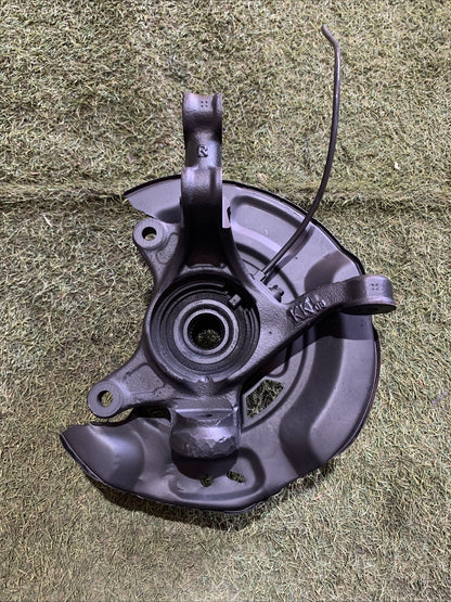 MOZZO MONTANTE FUSELLO ANTERIORE DESTRO TOYOTA YARIS 2007 1.3 BENZINA 432110D130