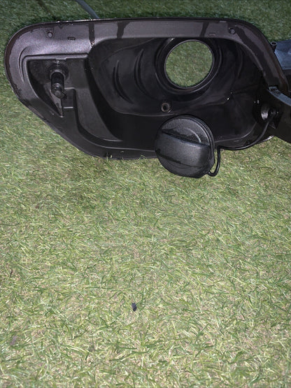 SPORTELLINO CARBURANTE PER VOLKSWAGEN Golf Serie VIII 8 2.0 BENZ 5H0809857 (19 )