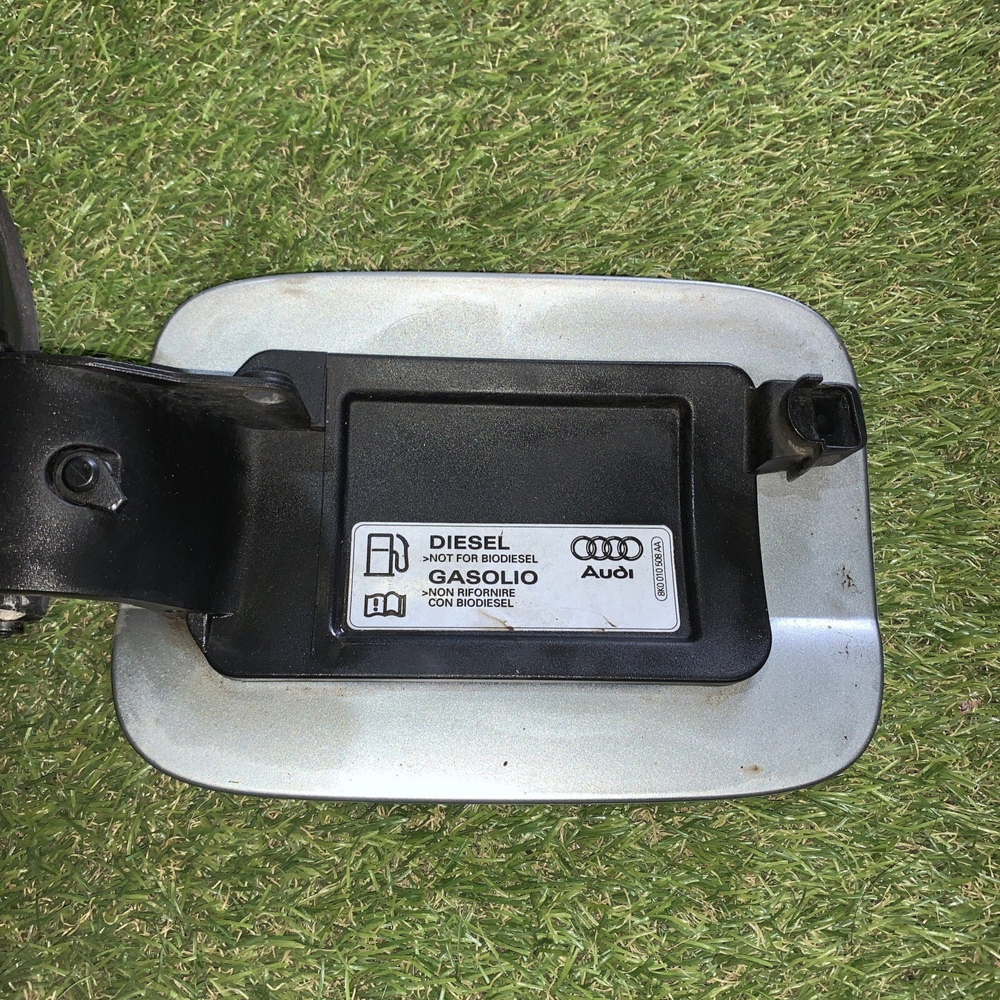 SPORTELLINO CARBURANTE AUDI A4 Avant  8K0809999
