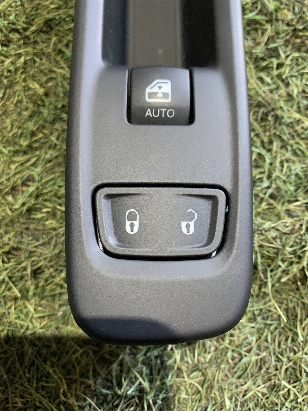 PULSANTIERA ANTERIORE DESTRA PER JEEP Compass Serie P6BZ29LXHAA (16>)