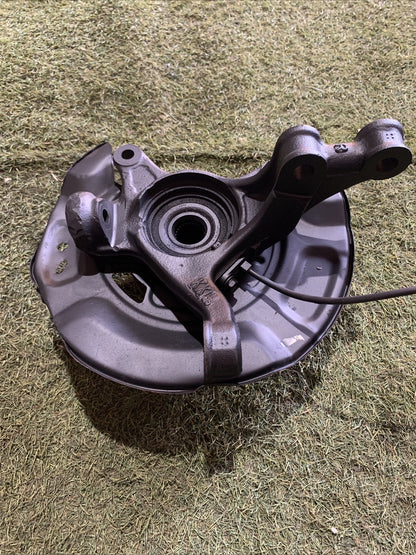 MOZZO MONTANTE FUSELLO ANTERIORE DESTRO TOYOTA YARIS 2007 1.3 BENZINA 432110D130