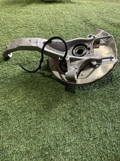 MOZZO MONTANTE FUSELLO ANTERIORE SINISTRO VOLVO XC60 2025 2.0 HYBRID 32298139
