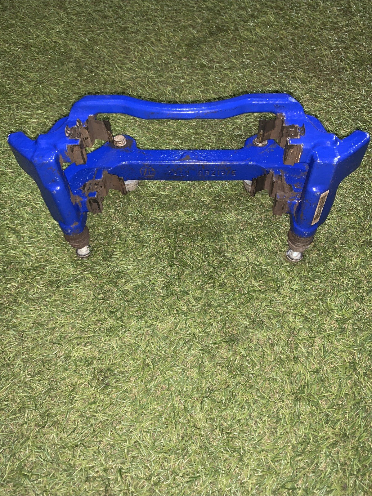 Porta Pinza Freno Anteriore Destra Volkswagen Golf 8R 2.0 Benzina