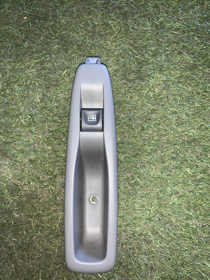 829614619R PULSANTIERA ALZAVETRO POSTERIORE SINISTRA RENAULT CAPTUR 2015