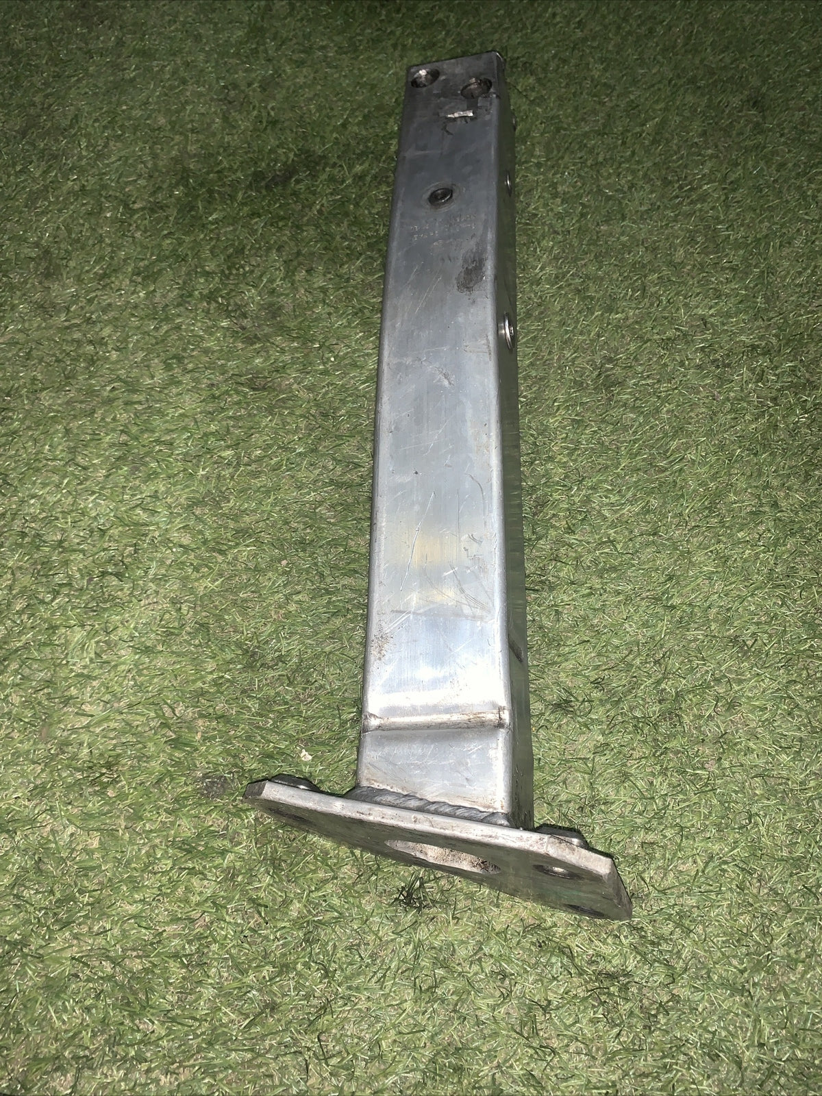 Longherone Culla Anteriore Dx Alfa romeo Giulietta 