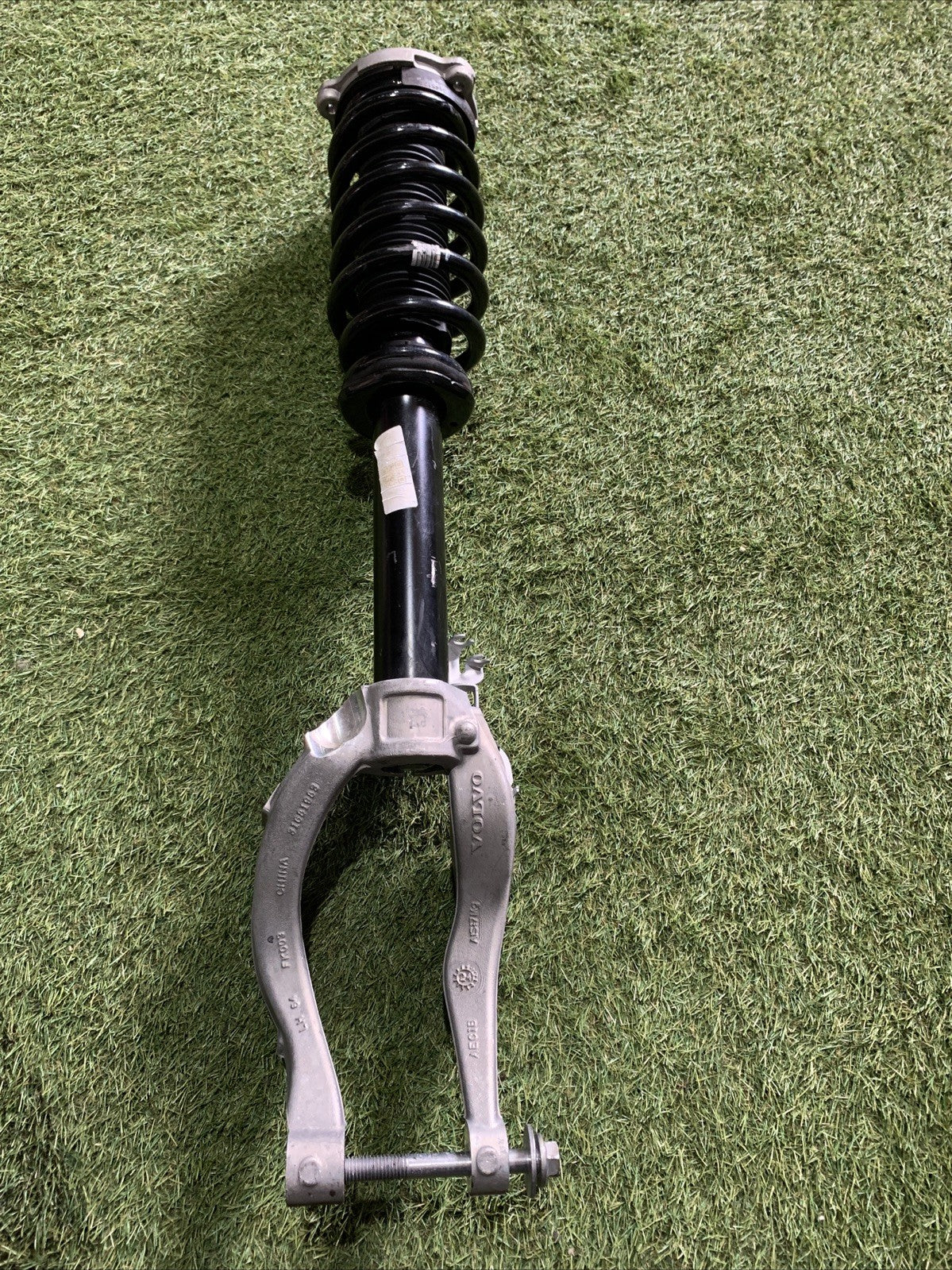 Ammortizzatore Anteriore Sinistro Volvo XC60 2025 P32346002