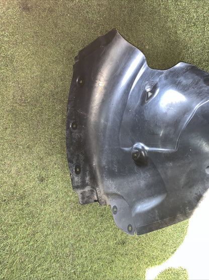 PASSARUOTA ANTERIORE SINISTRO MERCEDES Classe A Serie (W177) A2476906500