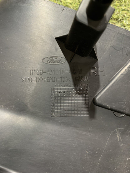 Rivestimento montante posteriore Destra Ford Fiesta mk7 (2019) COD:H1BBA31016A