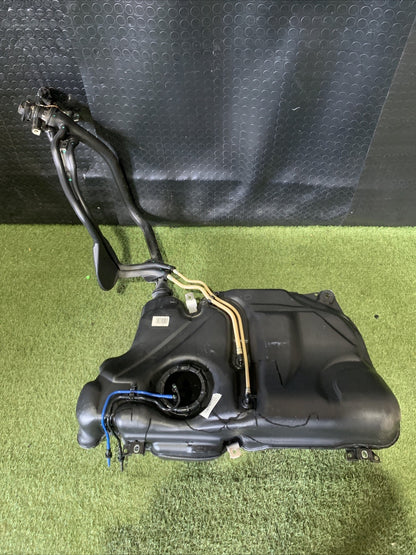Serbatoio Carburante Audi A1 2010 1.6 Diesel 6R0201085