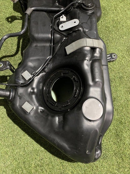 Serbatoio Carburante Mercedes Classe C220 W204 2.2 Diesel A2044704201