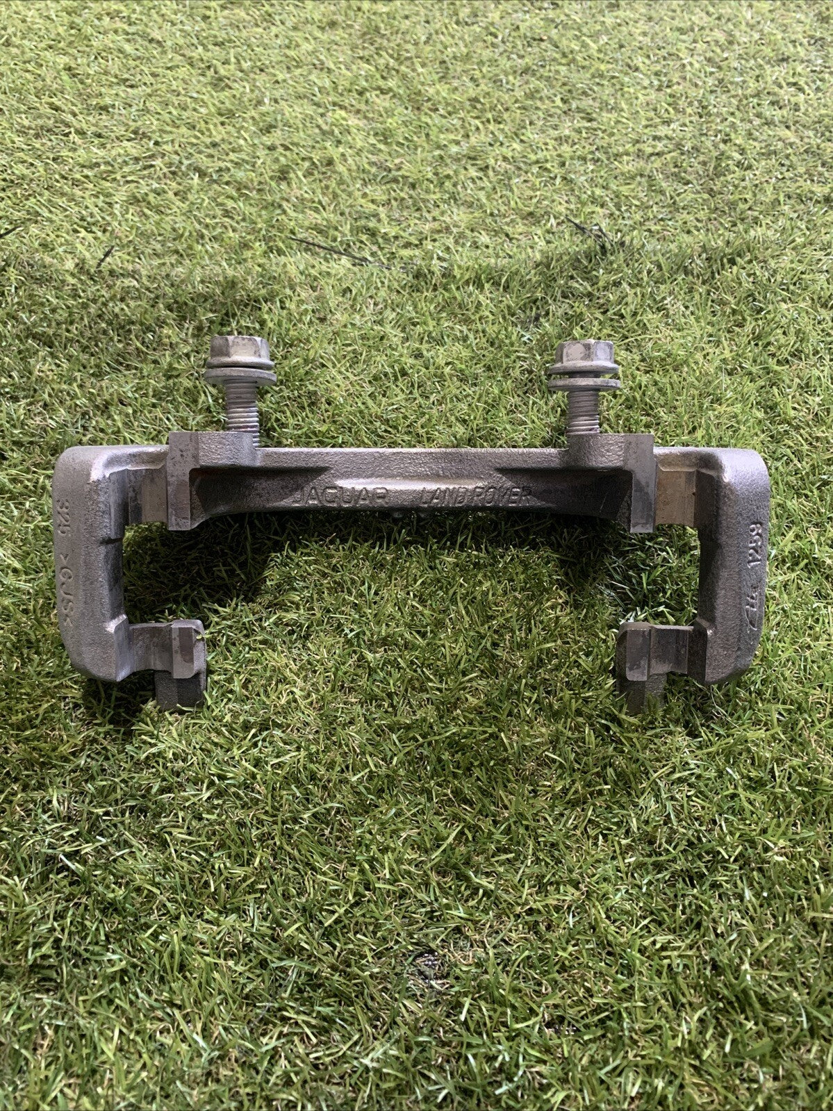 Staffa Supporto Porta Pinza Freno Anteriore Sinistra Range Rover Velar 2017