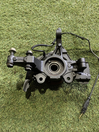 Mozzo Montante Fusello Anteriore Destro Fiat 500L 1.3 MJT  51910431