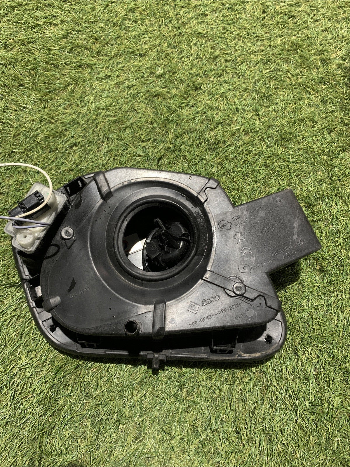 SPORTELLINO CARBURANTE PER PEUGEOT 208 Serie 9823289280 (19>)