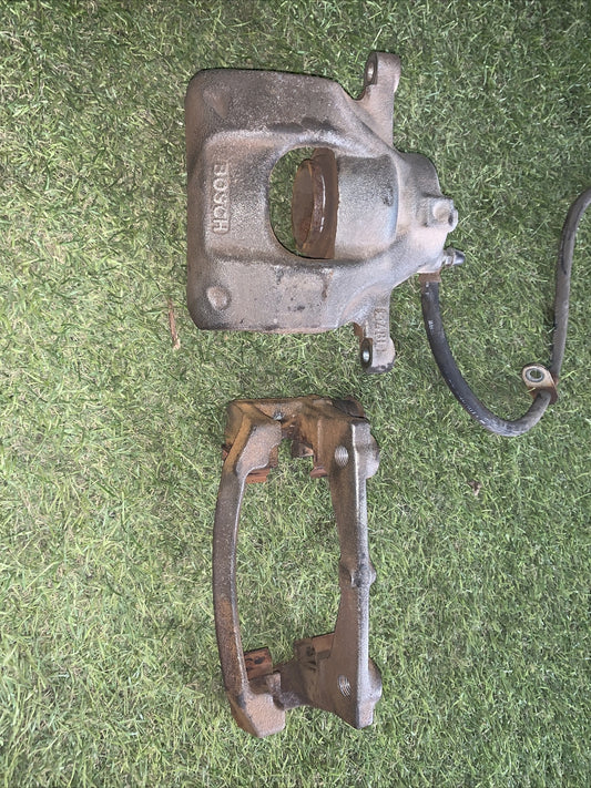 Pinza E Porta Pinza Freno Anteriore Sinistro Peugeot 107 1.0 Benzina Y01786