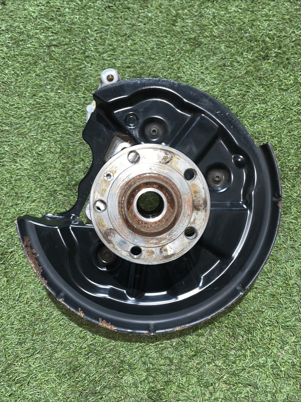 Mozzo Montante Fusello Posteriore Destro Volkswagen Golf 8R 2.0 Benzina