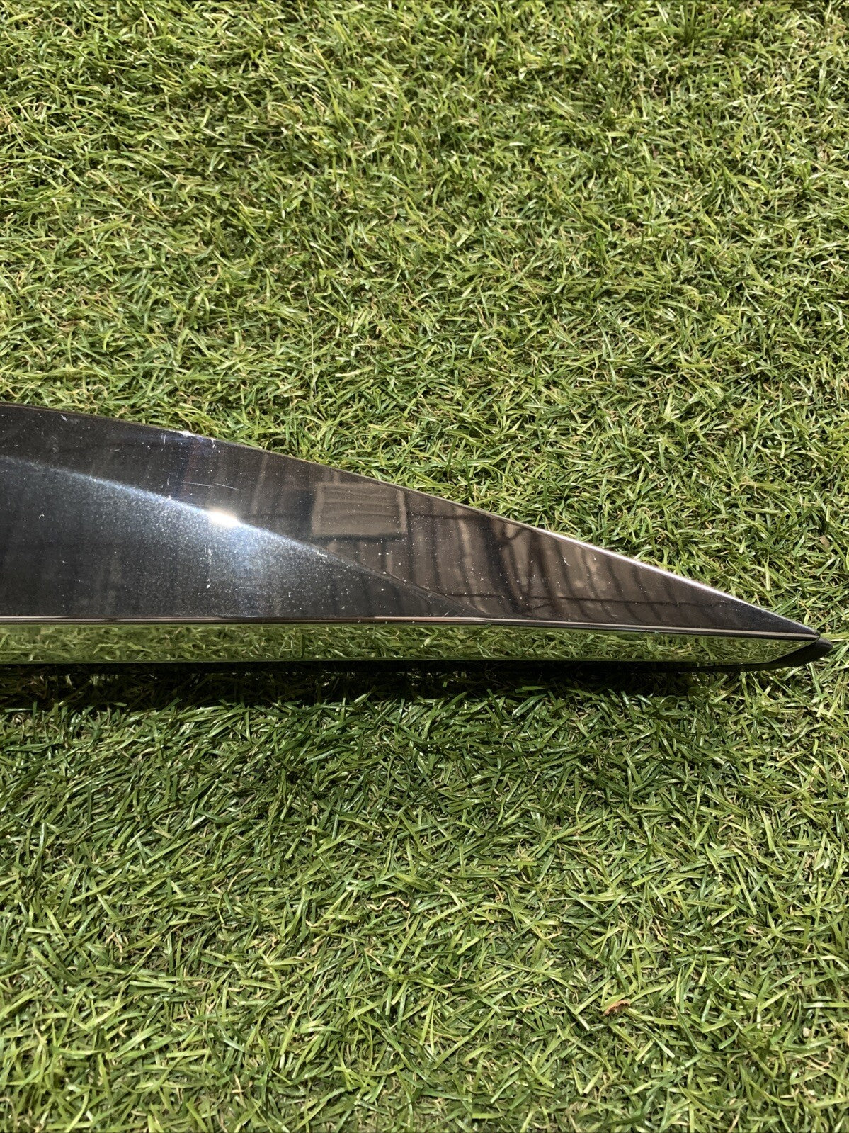 MODANATURA ESTERNA SUPERIORE DX PEUGEOT 2008 ANNO 2017 COD. 9806404777